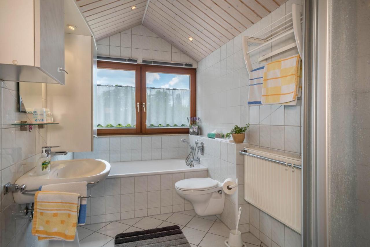 Haus Schussenblick Dg Appartement Eriskirch Buitenkant foto